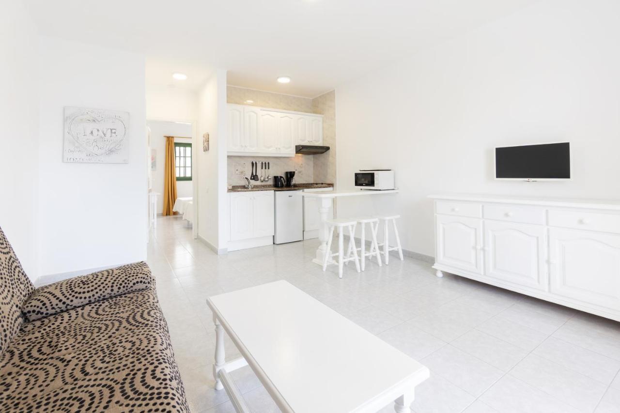 Apartamentos Aloe Puerto del Carmen  Exteriör bild