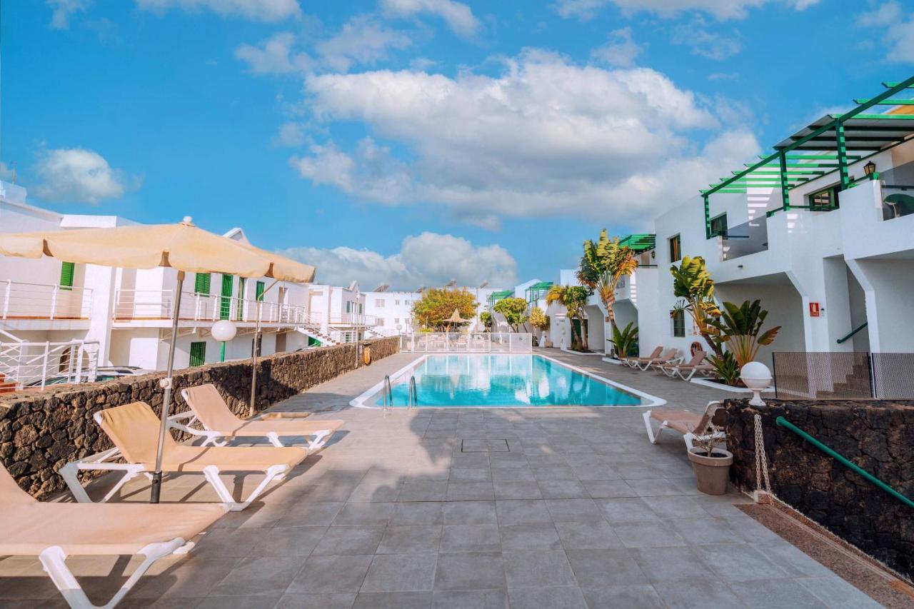 Apartamentos Aloe Puerto del Carmen  Exteriör bild