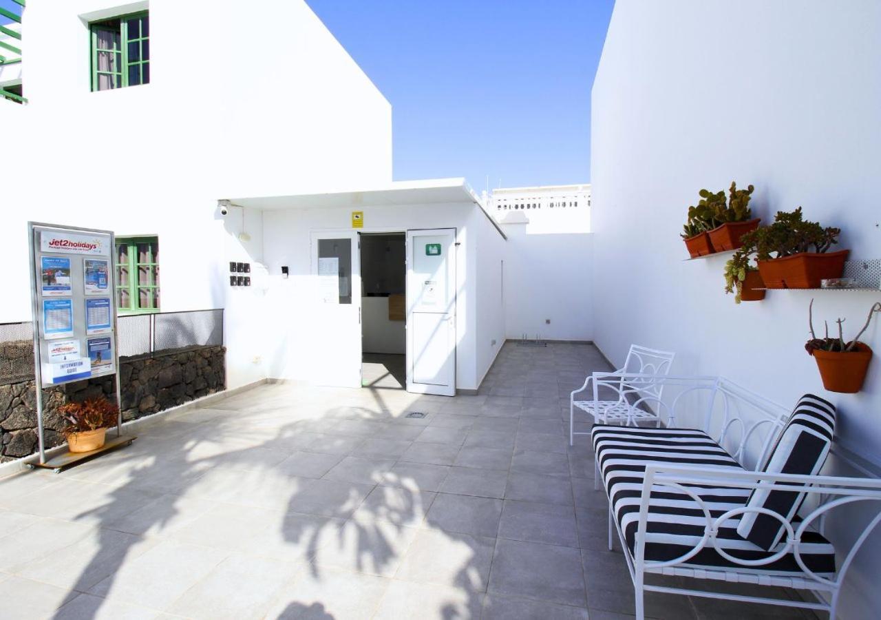 Apartamentos Aloe Puerto del Carmen  Exteriör bild
